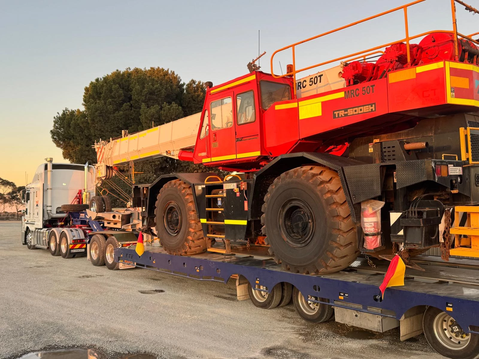 tm-heavy-haulage-trailer